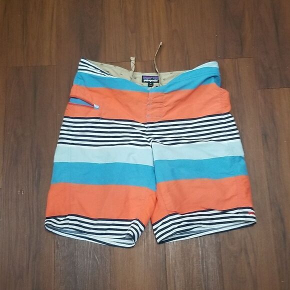 Patagonia Stripped Board Shorts Size 33 100% Nylon Beach Pool Lake Swim Water - Picture 1 of 5